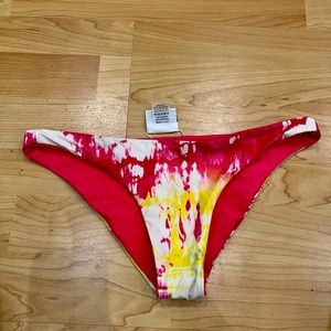 Beach Bunny bikini reversible bottom XS